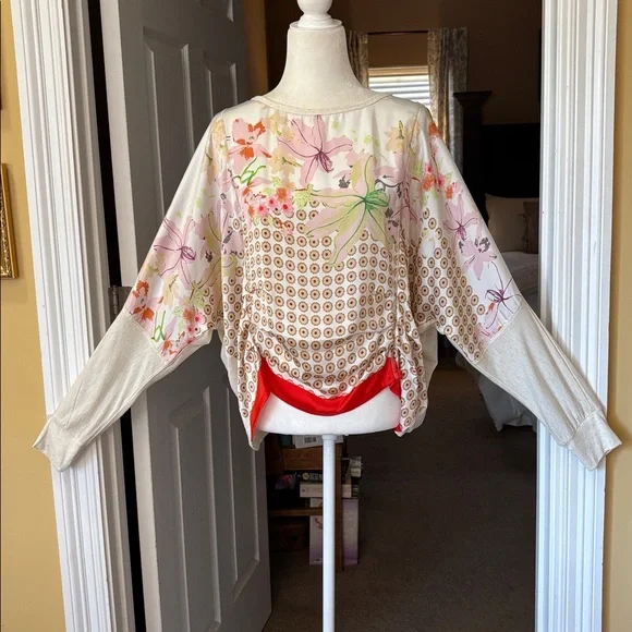Anthro TINY Floral Ruched Dolman Sleeve Blouse size L - Picture 5 of 15